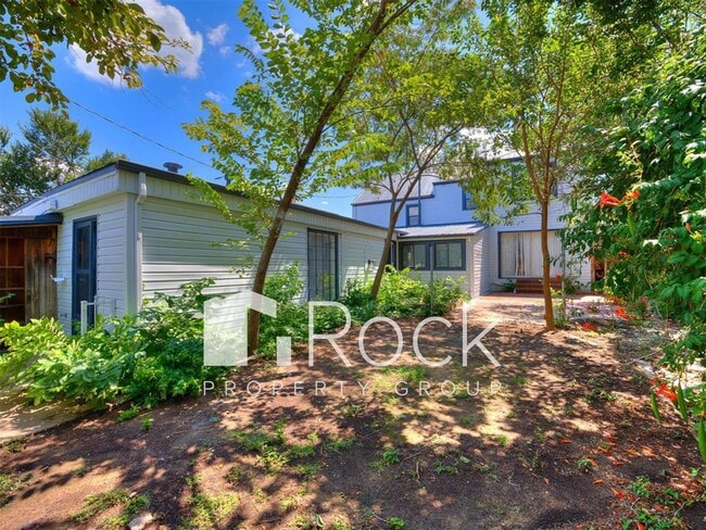 Building Photo - 3 Bedroom Home + 1 Bedroom Apartment near OCU and Uptown!