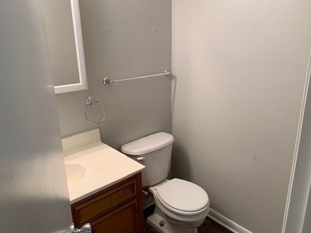 Building Photo - 303 Carriage Square Dr