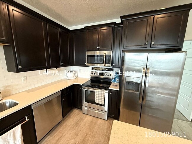 Building Photo - 5401 Ranches Loop Rd