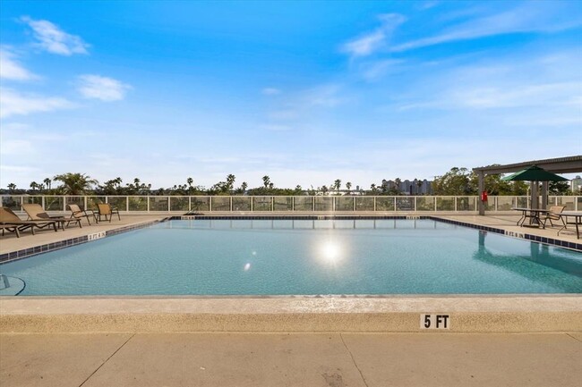 Building Photo - 101 S Gulfstream Ave