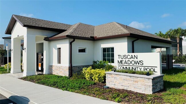 Building Photo - 3253 Bella Vista Dr