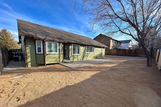 Building Photo - 8657 Silver Shores Dr