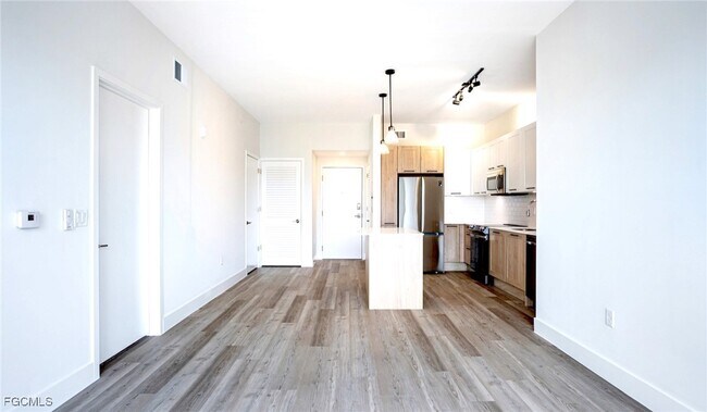 Building Photo - 22980 Vista Edera Cir