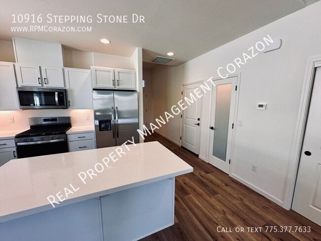 Building Photo - 10916 Stepping Stone Dr