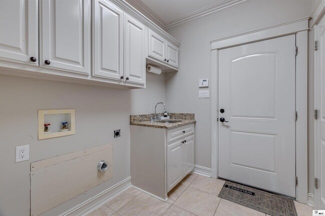 Building Photo - 112 Temecula Dr