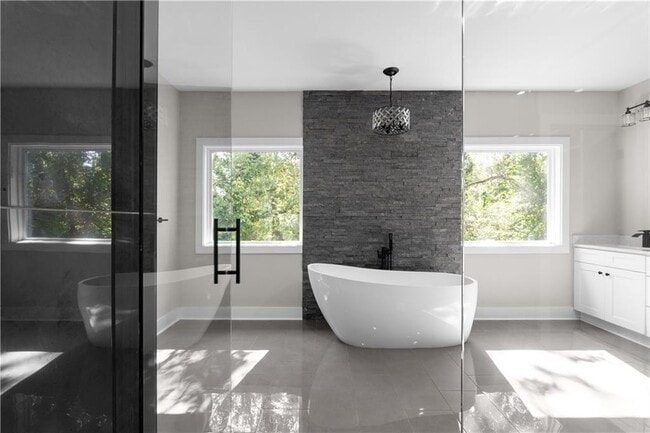 Building Photo - 1331 Diamond Ave SE