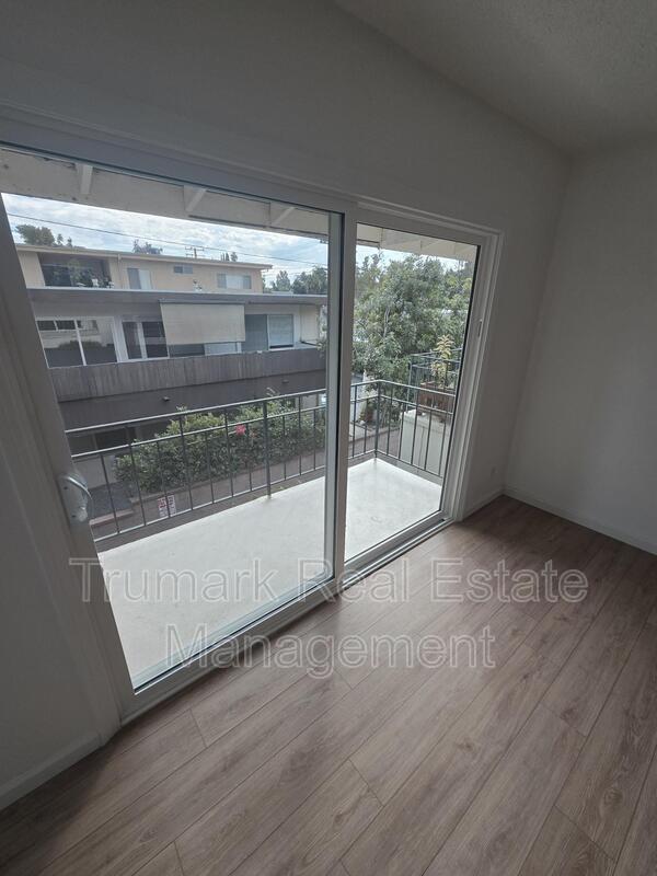 Building Photo - 1705 Fremont Ave