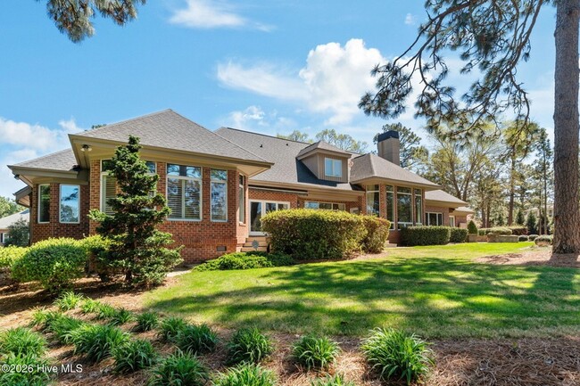 Building Photo - 50 Oak Meadow Rd