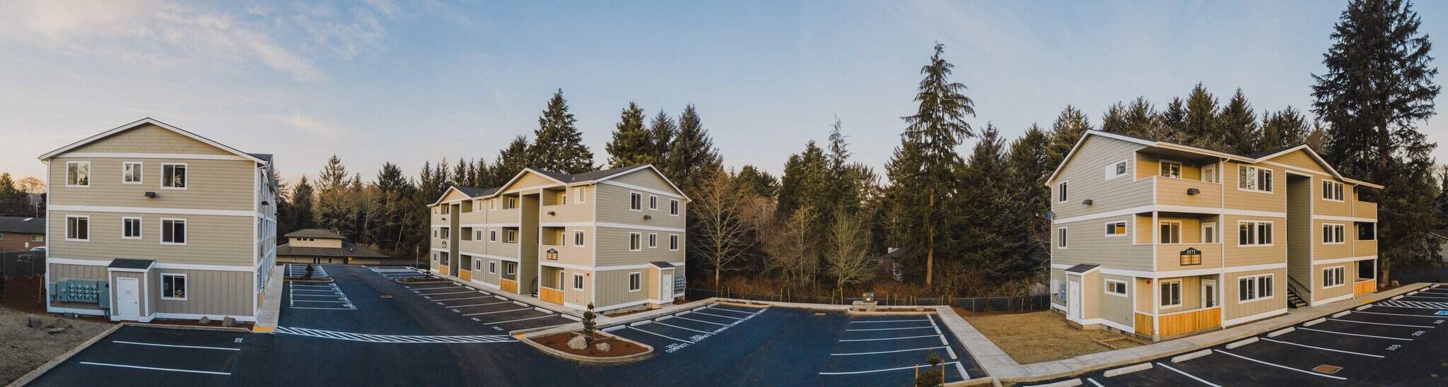 Building Photo - 3031 NE West Devils Lake Rd