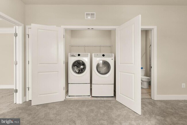 Building Photo - 7916a Potter Pl