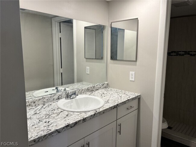 Building Photo - 3705 Country Club Blvd