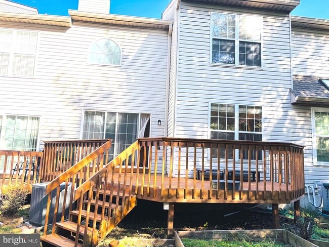 Building Photo - 9 Essex Ct