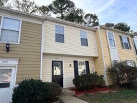 Building Photo - Gorgeous Doraville 2 Bed-2.5 Bath Townhouse, Roommate Floor plan!
