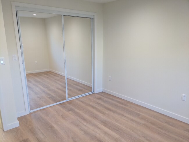 Building Photo - 2102 Thurman Ave.