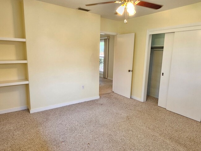 Building Photo - Venice Island – North of Venice Ave - Annual Single Family Home– Minutes from Venice Beach, Mains...