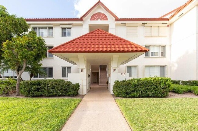 Building Photo - 110 Half Moon Cir