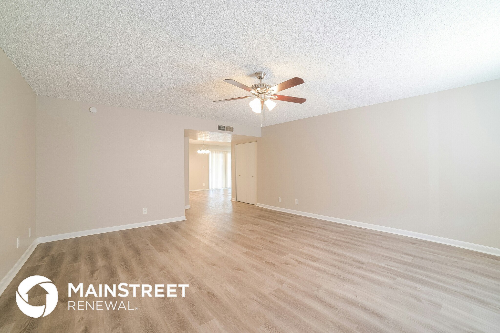 Building Photo - 7635 W Heatherbrae Dr