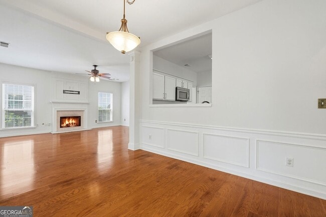 Building Photo - 513 Stepney Ct SE