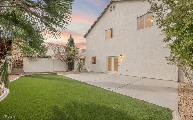 Building Photo - 5924 Taj Mahal Dr