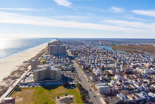 Building Photo - 3813 Atlantic Ave