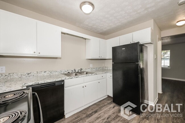 Building Photo - 3510 Creekview Pl
