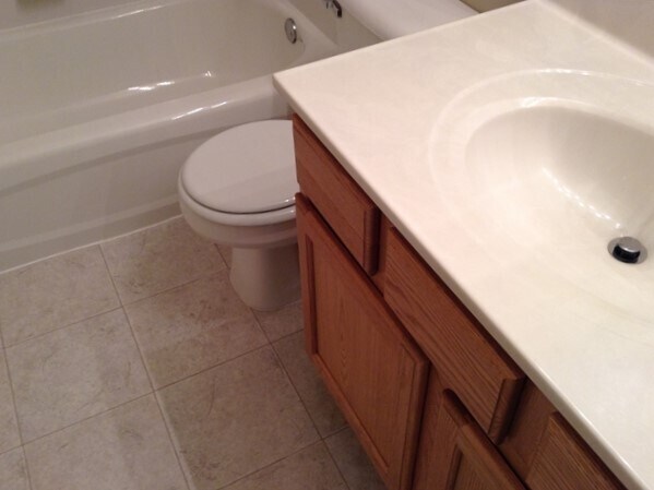 Building Photo - 120 Waterstone Dr