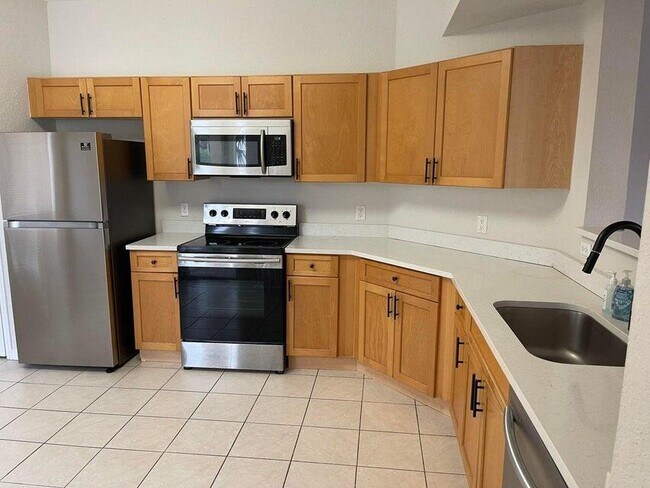 Building Photo - 11026 Legacy Dr