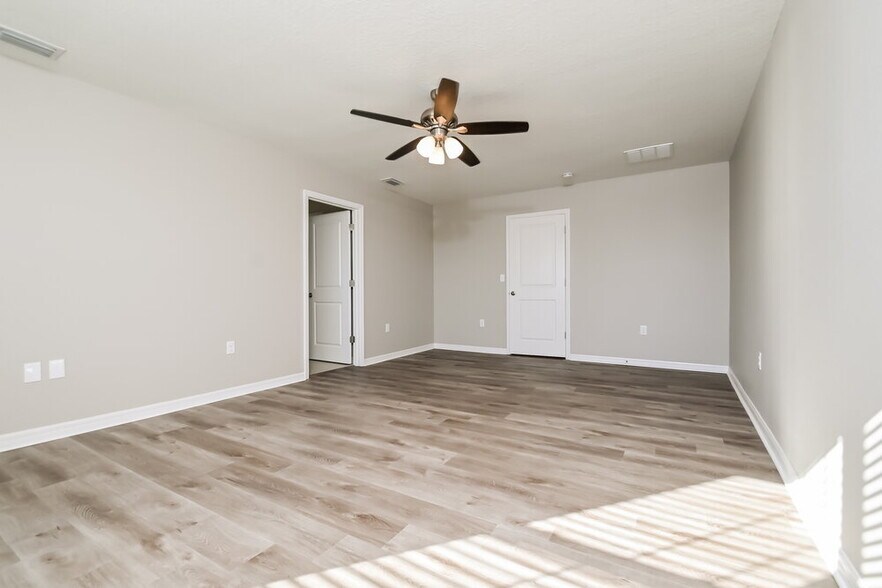 Building Photo - 8206 Harwich Port Ln