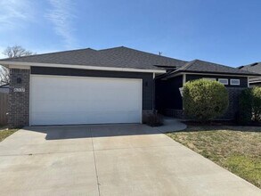 Building Photo - 16337 Fellrose Ln