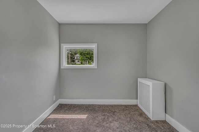 Building Photo - 1807 Farr St