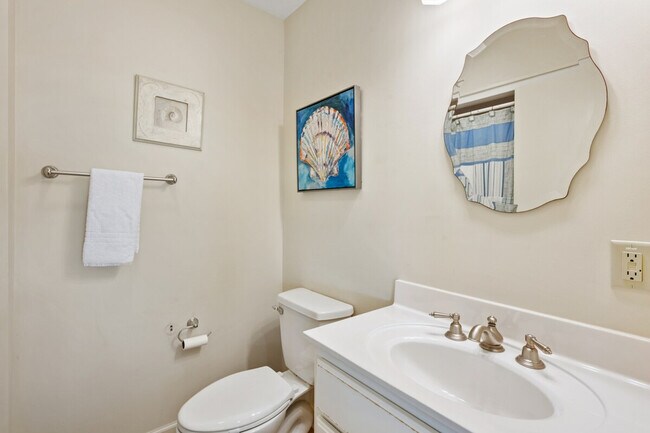 Building Photo - 409 Debordieu Blvd