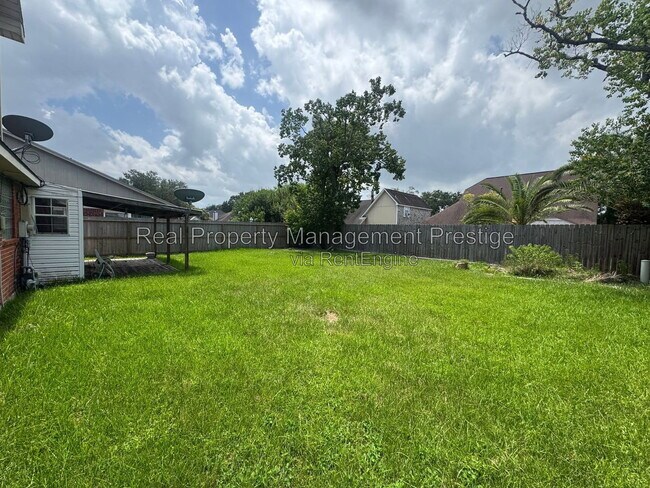 Building Photo - 4422 Egret Dr