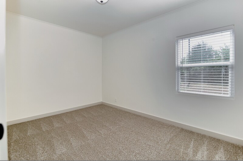 Building Photo - 2114 W 48th Pl