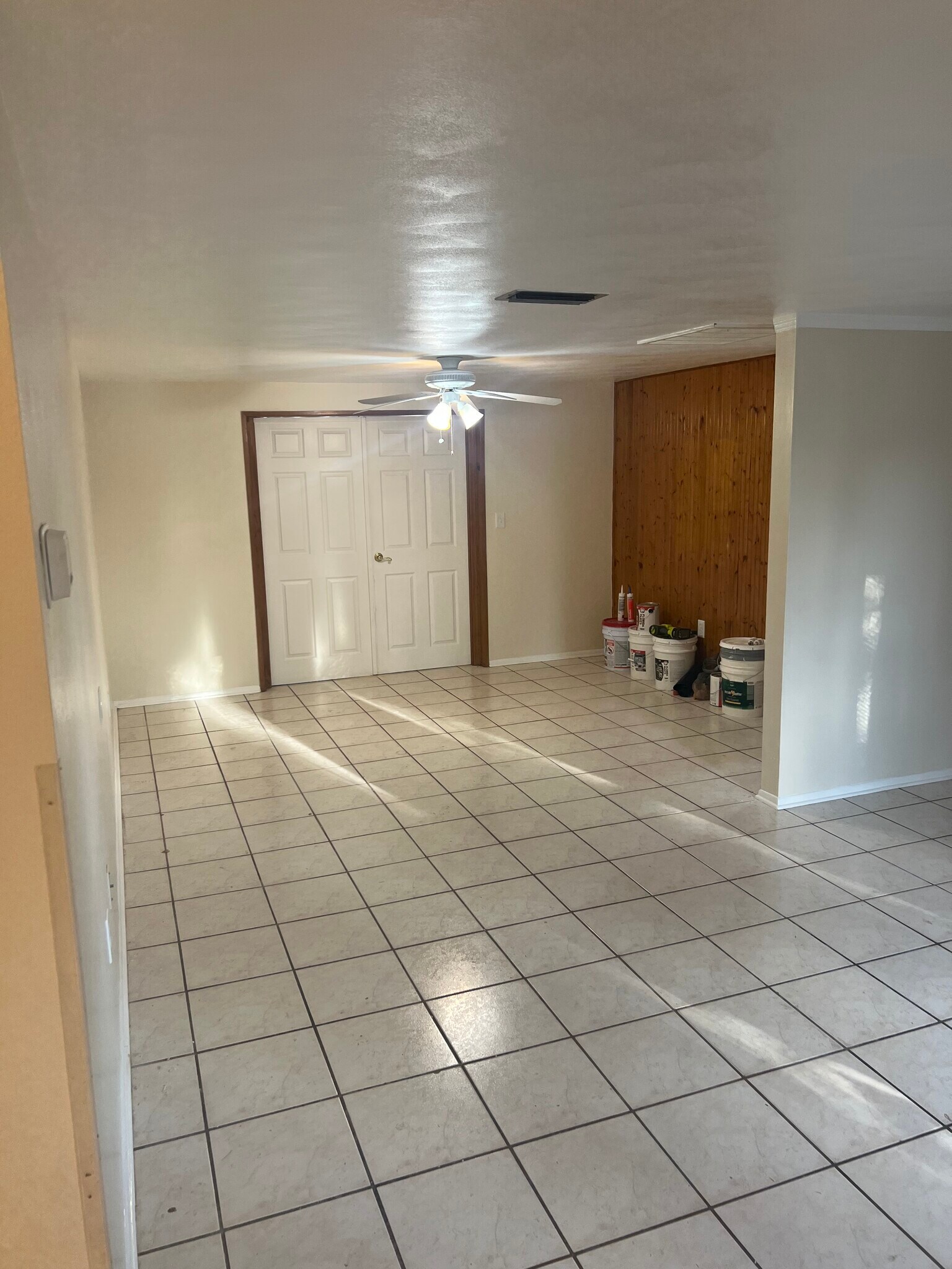 Building Photo - 10910 Rexdale Ave