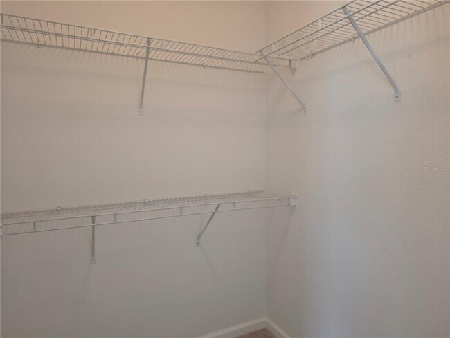 Building Photo - 16661 Cedar Crest Dr