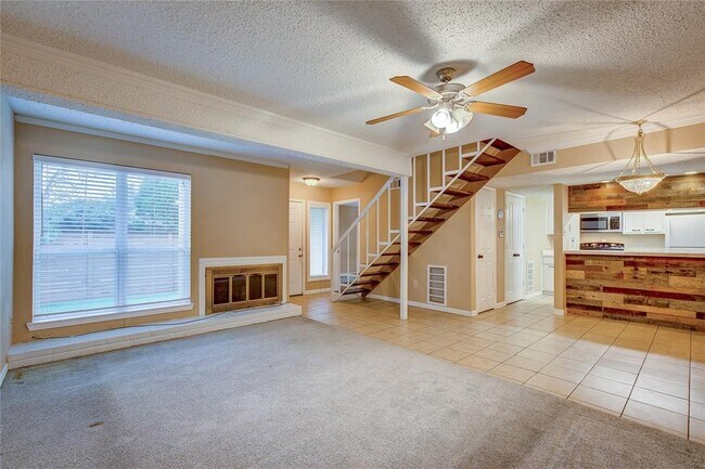 Building Photo - 3121 Park Ln