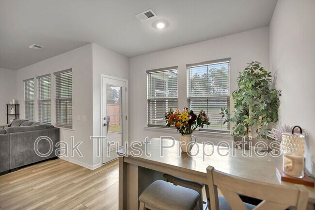 Building Photo - 430 Water Orchid Wy