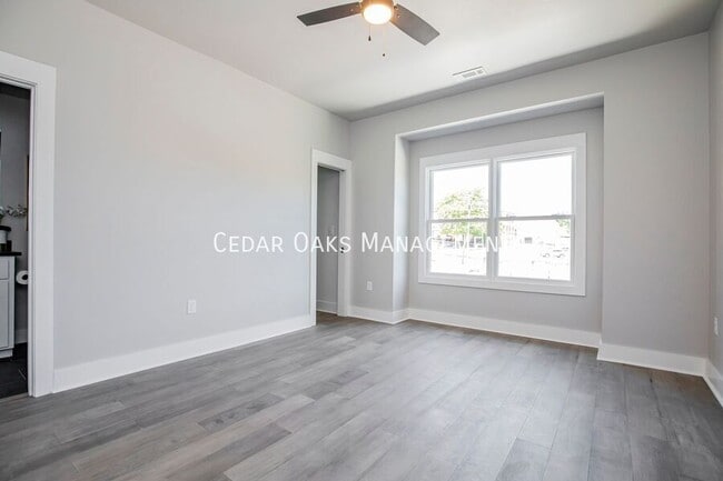 Building Photo - 116 E Mountain St