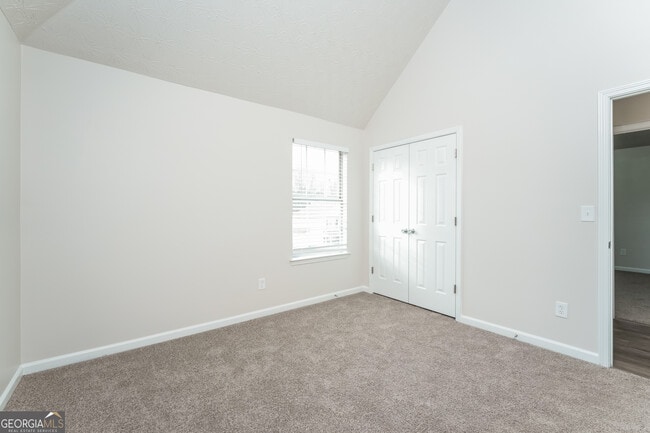 Building Photo - 15 Emerson Trail