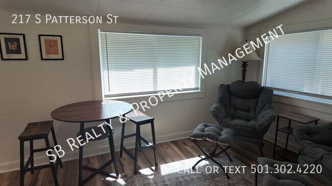 Building Photo - 217 S Patterson St
