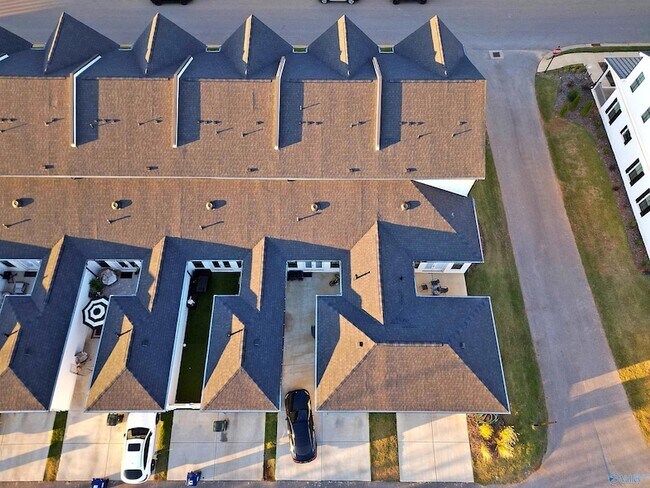 Building Photo - 322 Hay Rake Dr