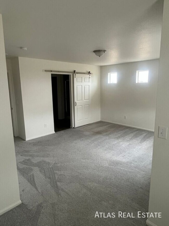 Building Photo - 17704 E 103rd Ave