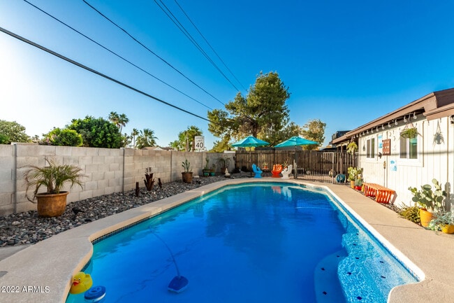 Building Photo - 12728 N 40th Pl