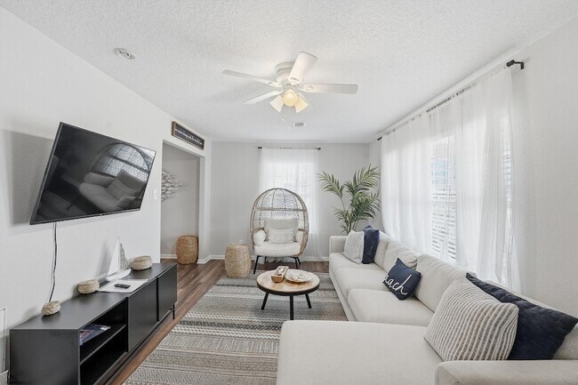 Building Photo - 2311 56th St