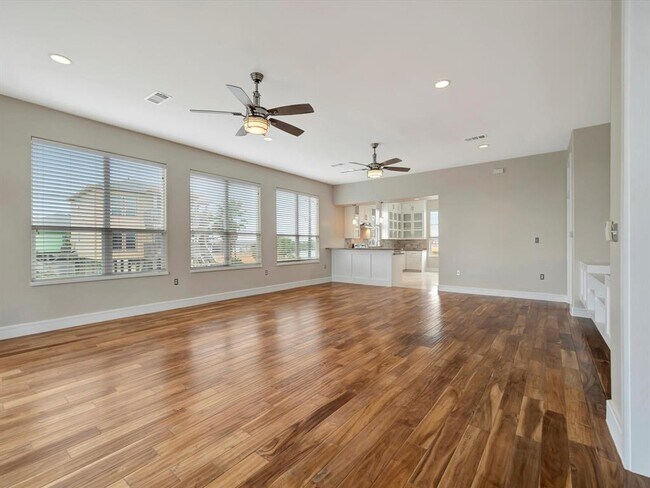 Building Photo - 1202 Todville Rd
