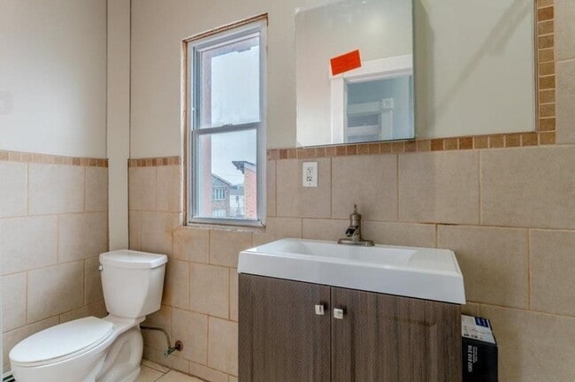 Building Photo - 1316 44th St