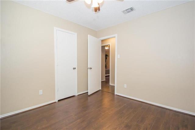 Building Photo - 2405 Cranberry Ln