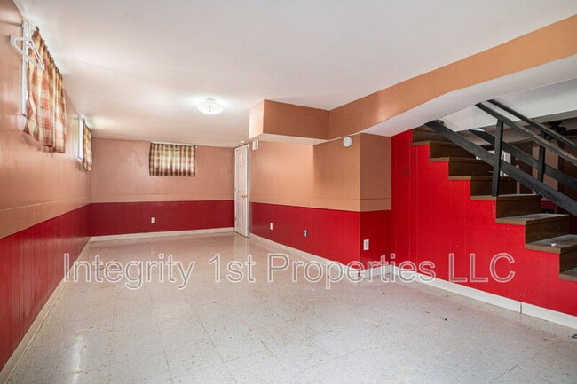 Building Photo - 4202 N Askew Ave