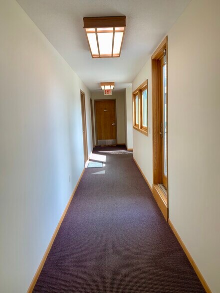 Building Photo - 244 Cleveland Ave S