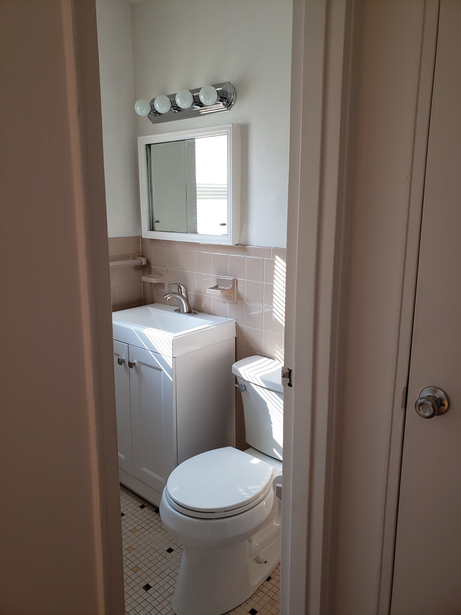 Building Photo - 2467 NJ-10